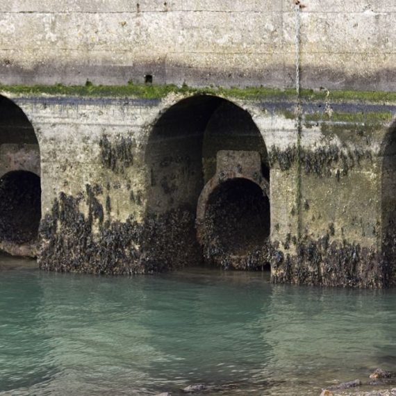 Agua y Drenaje