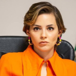 Mariana Rodríguez - Regio Politica