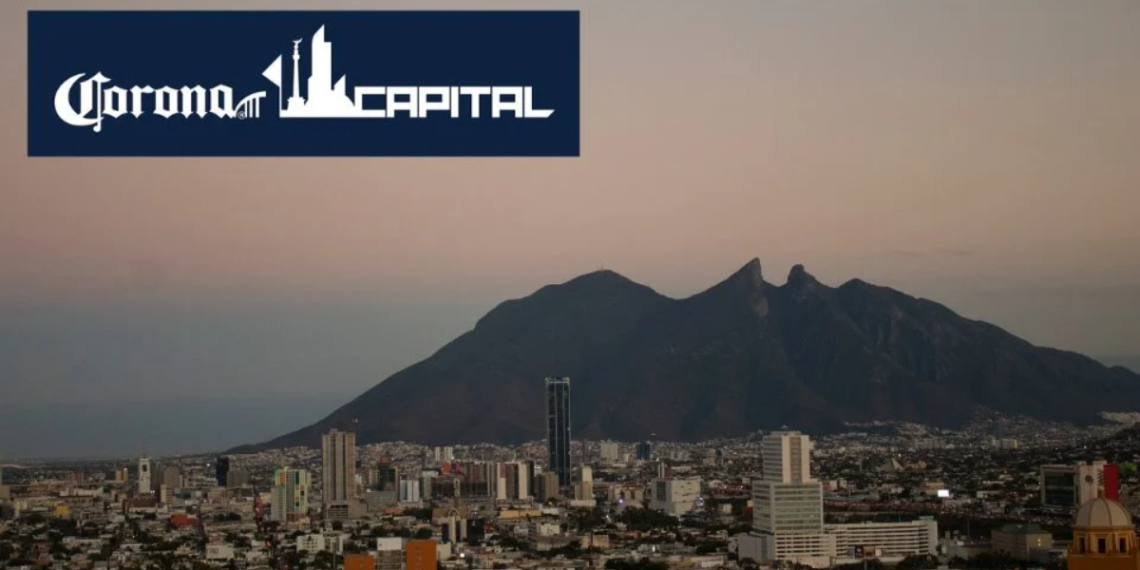 Corona Capital - Regio Politica