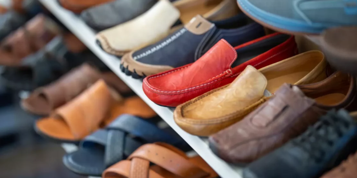 Calzado - Regio Politica Calzado - Regio Politica