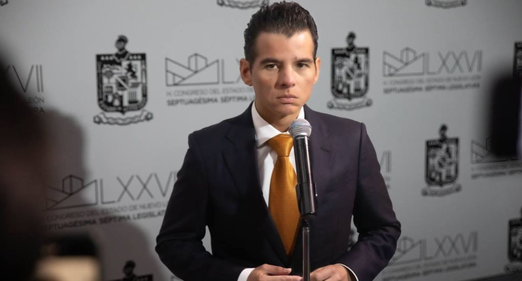 Campaña-de-mike-flores-centro-de-las-artes-movimiento-ciudadano-mariana-rodríguez-adela-micha