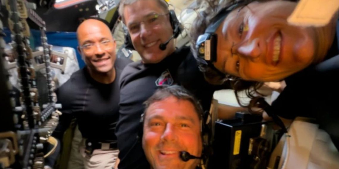 Equipo Del Artemis 2 En Fotografía - Regio Politica Equipo Del Artemis 2 En Fotografía - Regio Politica