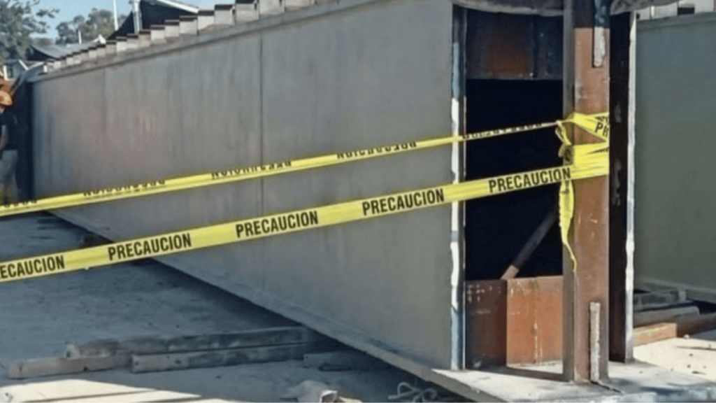 Trabajador Fallece En Línea 6 Al Quedar Aplastado En Viga. - Regio Politica