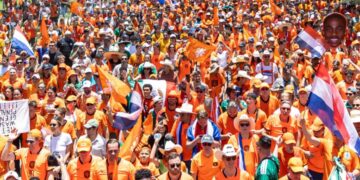 Orange Party Samuel García Publicidad - Regio Politica