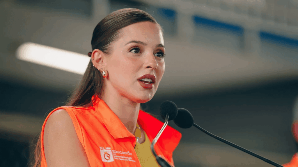 Precampaña De Mariana Rodríguez Por Parte De Los Funcionarios Promueven a Mariana Rodríguez- Regio Políticas - Regio Politica